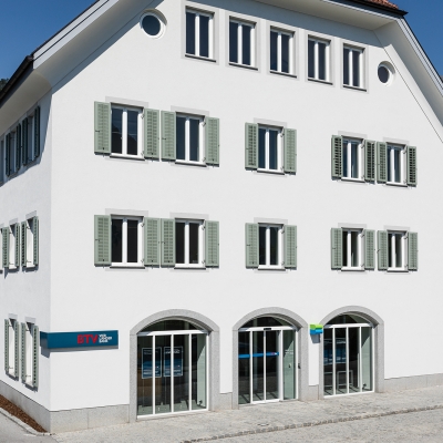 Außenansicht der BTV Bank Filiale in Imst in der Doktor-Carl-Pfeiffenberger-Straße 18