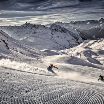 hochjoch-totale-skifahren-piste-winter