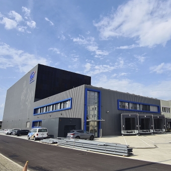 Eine Fabrikhalle in eine Industriegebiet