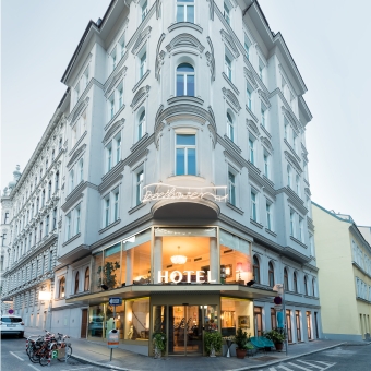 Außenansicht eines Hotels