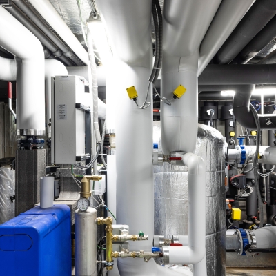 Wärmepumpe im Heizraum der BTV